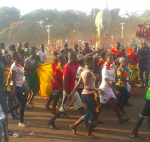 Supporteurs du Syli en liesse dans les rues de Conakry